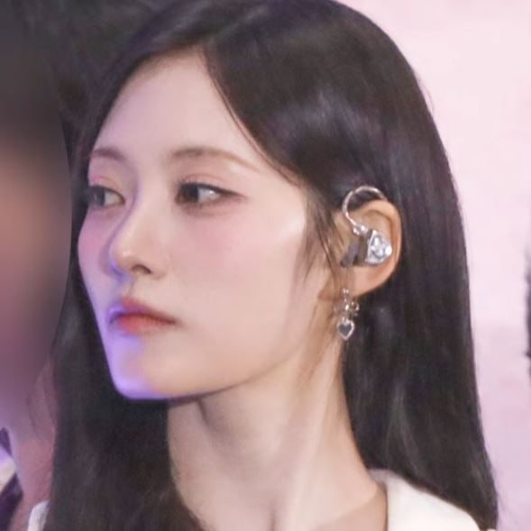 리센느 소속사 인이어 구걸 서포트 논란 문구 9만원짜리 심갓 ew 300 성능엔 문제없나?
