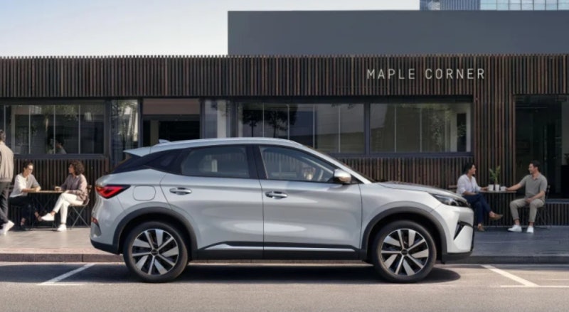 BYD 아토3 EX 공개, 330kW 사륜구동 품은 BYD 신차