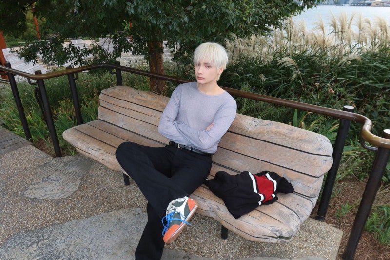 TXT 휴닝카이 인스타그램 신발 어디꺼? 디아도라 JW 앤더슨 콜라보 이큅 스니커즈