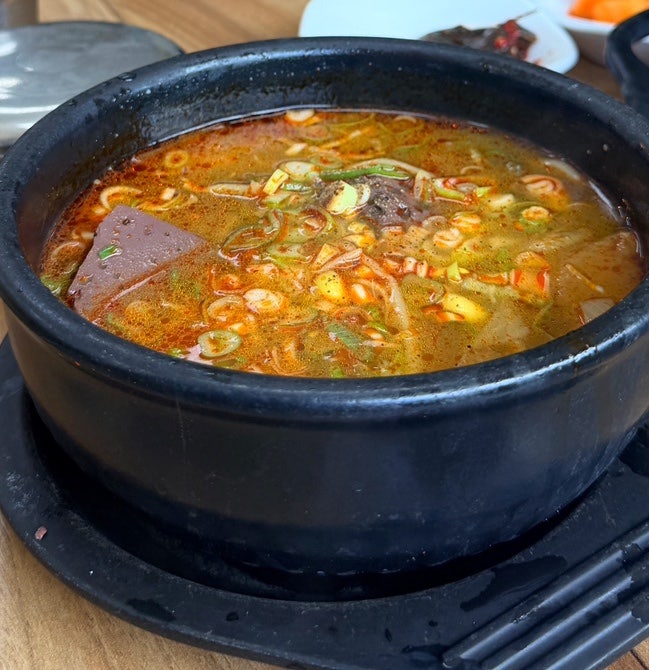 Pohang CC Restaurant: Cheongha Rest Stop Cheongjindong Haejangguk, Visited Before a Round