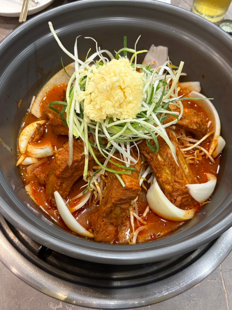 청주갈비찜맛집 어믜뜰 등갈비찜 청주 봉명동 본점 | 샤브형 매운등갈비찜 후기