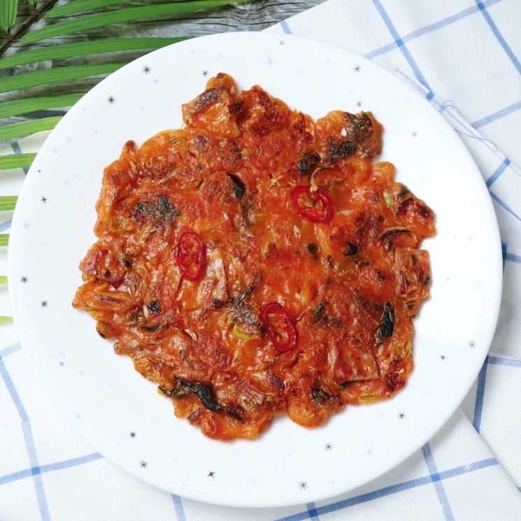 바삭한 김치전 레시피 간단 김치부침개 만들기 백종원 바삭하게 김치전반죽 만드는법 황금....