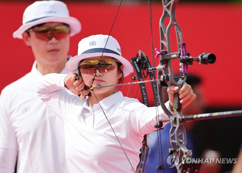 아시안게임 양궁 10월 1일｜14세 강연서 30발 연속 10점, 한국 4명 모두 8강