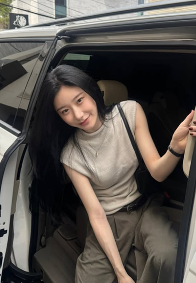 "ITZY 채령 사복 패션", 채령이 자주 들고다니는 가방 브랜드와 가격은?
