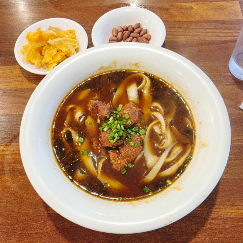 [서울/종각] 광화문 우육면 맛집 청화 우육도삭면 | 혼밥 분위기 및 메뉴 등