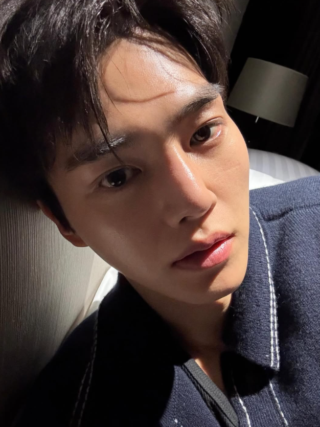 Who is Fourhands Bio Song Kang? From a 900-to-1 Audition to Special Forces and Daily Face Masks - A Complete Profile