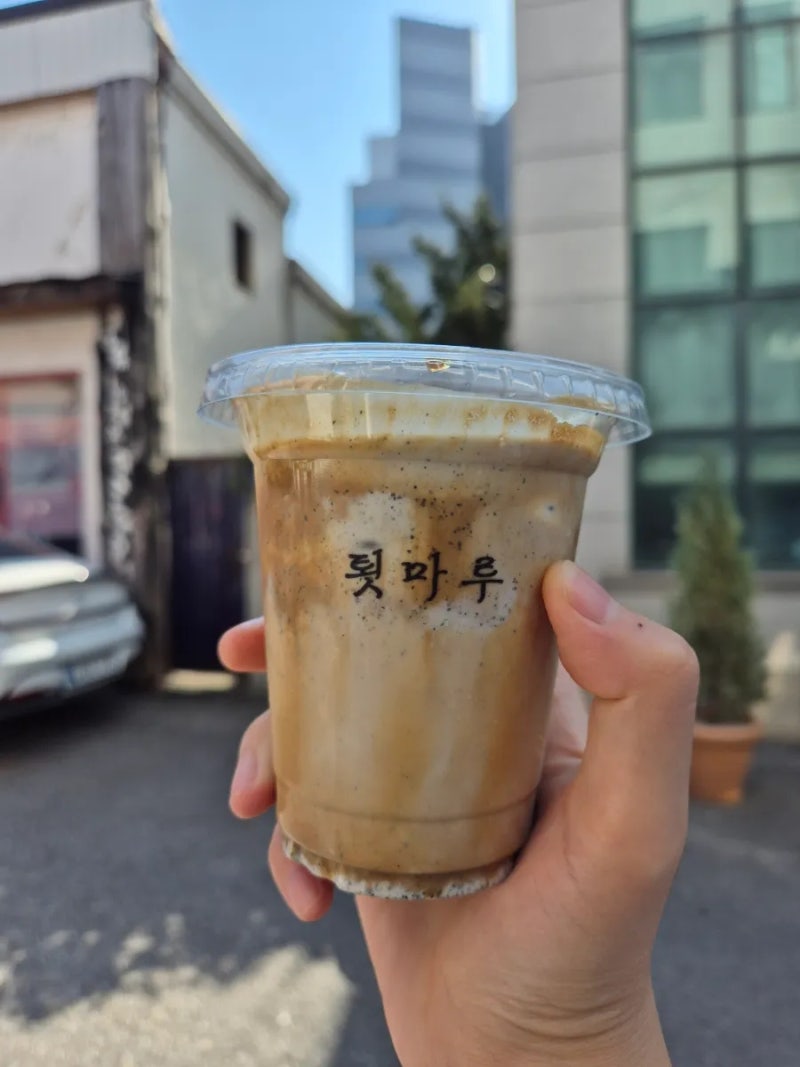 강릉 툇마루 중앙시장 흑임자커피 맛집 웨이팅