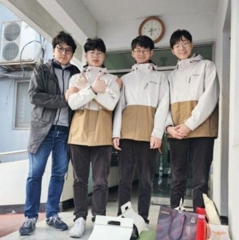 삼둥이가 벌써 186cm? 송일국보다 훌쩍 큰 근황!