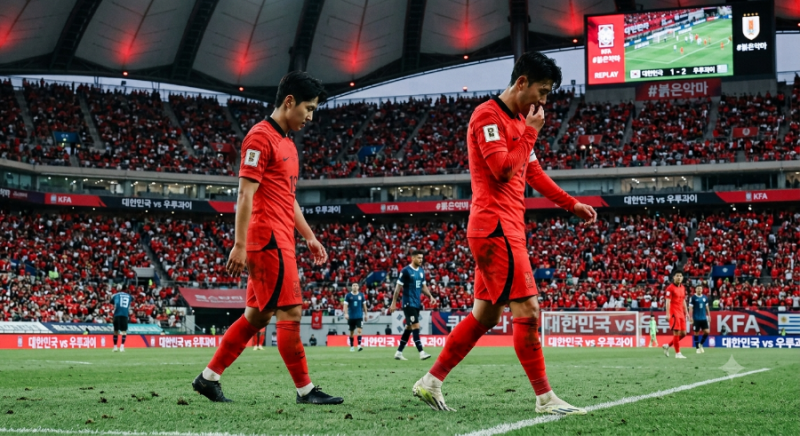 손흥민 이강인 한명은 빼야 승리한다