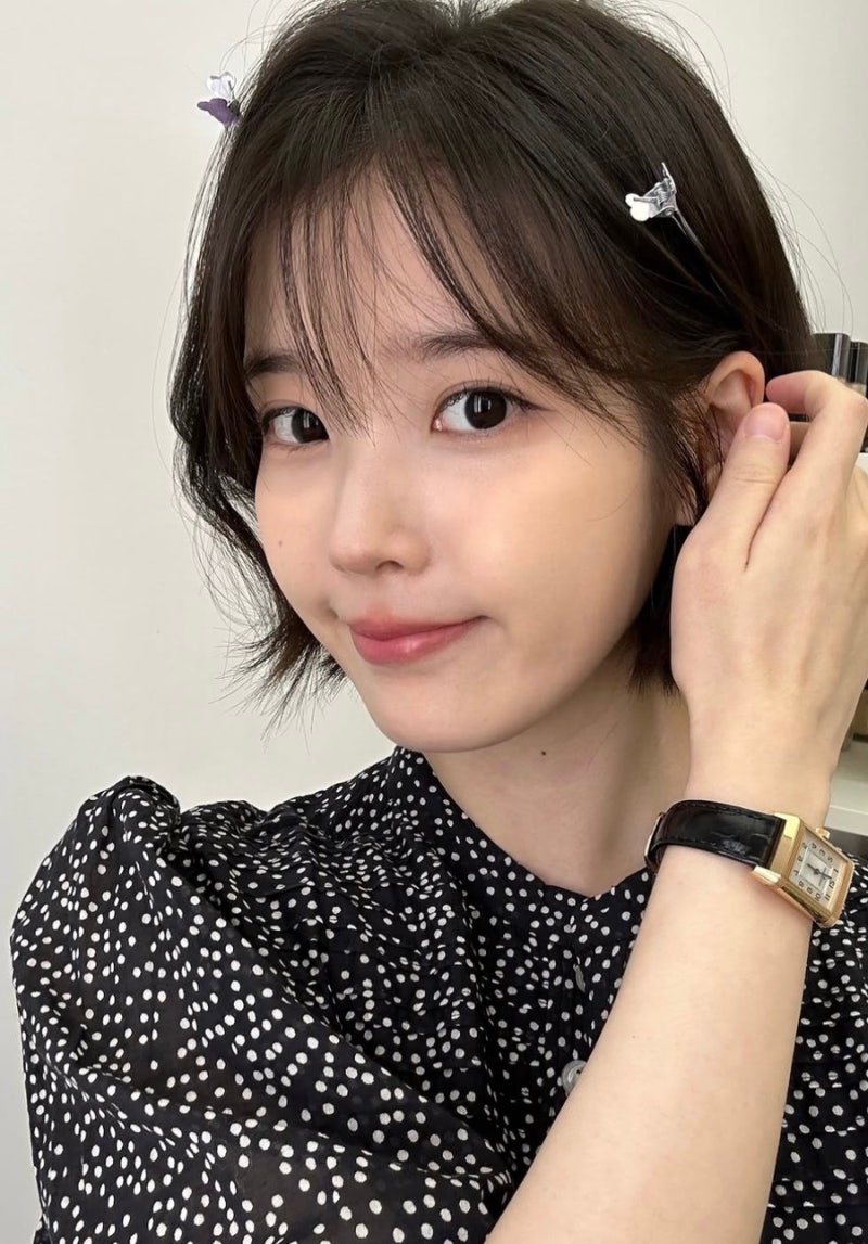 아이유 천국의 계단 운동화 어디꺼?