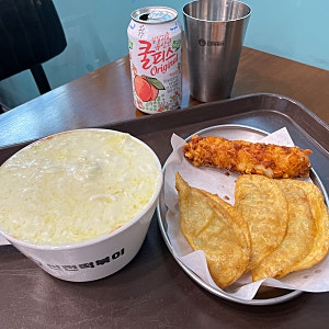 신전떡볶이 메뉴 추천 치즈떡볶이 순한맛 감자치즈튀김
