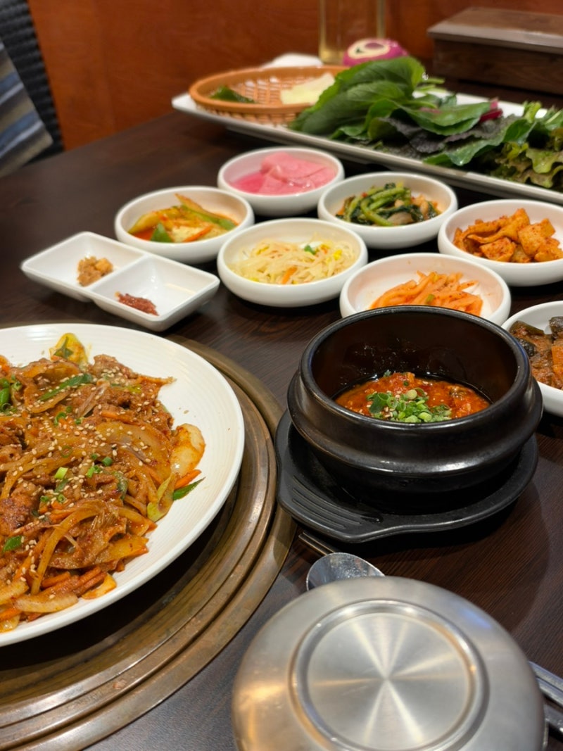 하남미사 한식 쌈밥 맛집 돌쇠쌈밥 제육쌈밥 & 해물쌈장 후기 (집밥 생각나는 이곳)