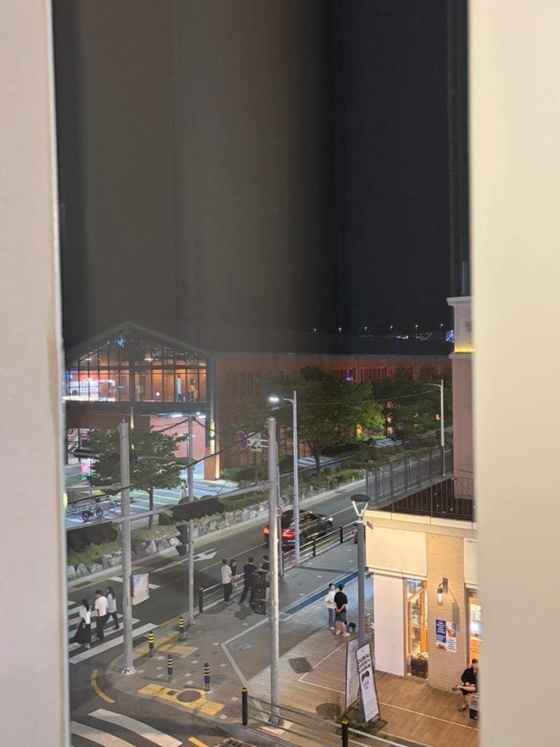 부산 광안리 에어비앤비 감성 숙소 추천! 밀락더마켓 바로 앞 “옹드빌라” 후기