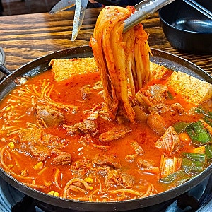 대흥동쫄데기 대전 김치찌개 현지인 맛집 내돈내산