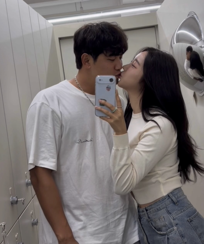 열애설 한 번도 없다던 미스코리아 출신 정유성, 7살 연상 SSG 투수와 결국 일 냈다
