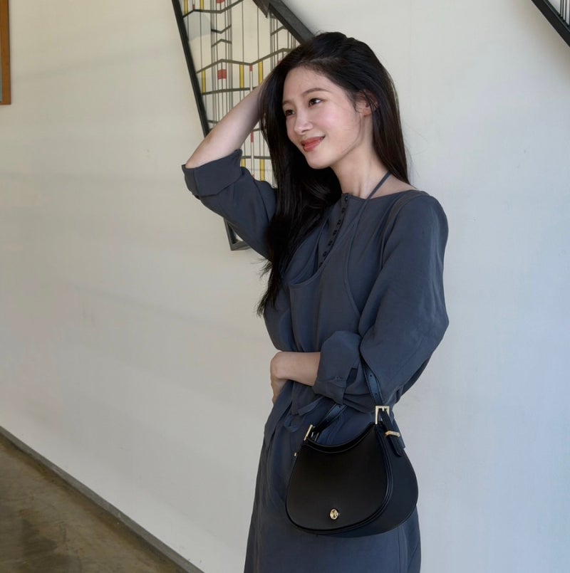 분위기있는 가을 데이트룩의 정석 보여준 여배우