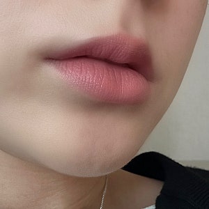 맥 셀아웃 발색 허그미와 비교해본 데일리 립 러스터글래스 쉬어 샤인 립스틱