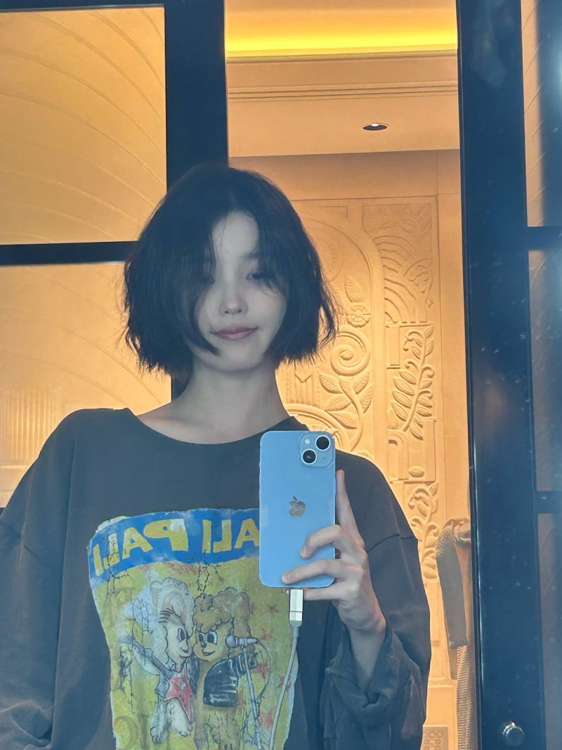 아이유 천국의계단 뉴발란스 운동화는?