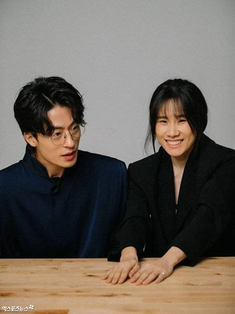 구교환 ♥ 이옥섭 감독, 이미 4년 전 부부였다! 깜짝 혼인신고 고백