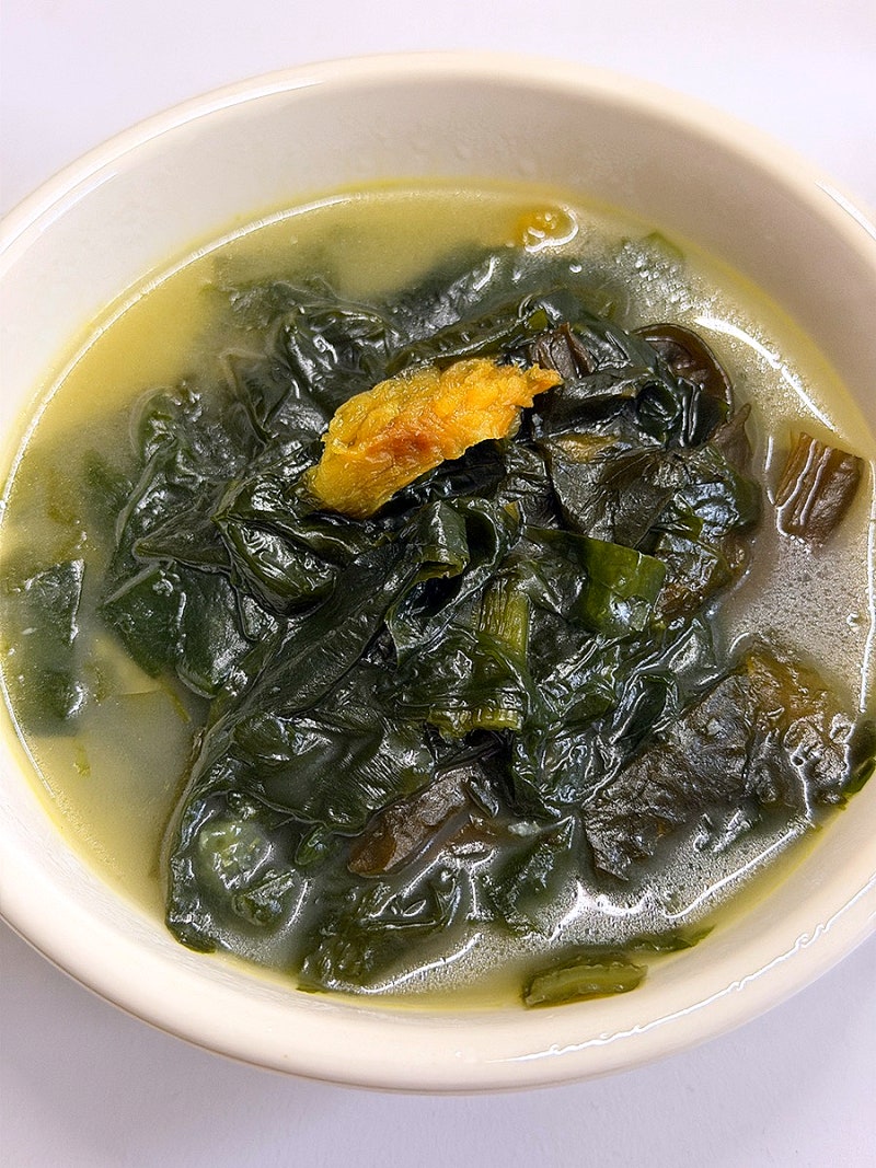 황태미역국 레시피 간단하게 끓이는법 뽀얀 국물내기