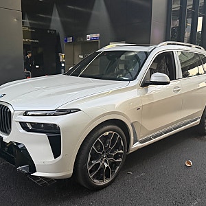 BMW X7 40i M 스포츠 6인승 출고｜패밀리 SUV의 끝판왕
