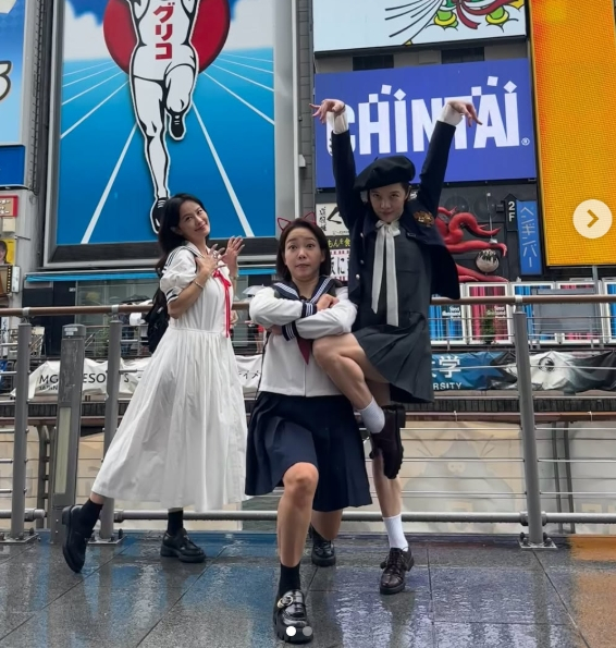 김지민 오사카 태교여행, 정이랑·황보라와 글리코상 인증샷…'두룹....