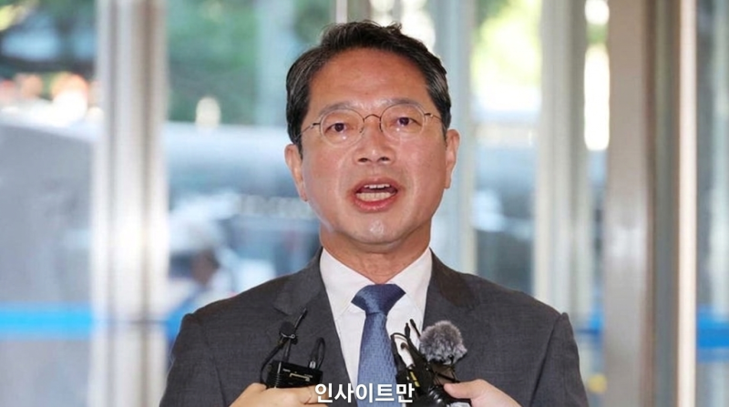 김승원 법무부 장관 후보자 자진 사퇴… 전직 보좌관 라디오서 직접 밝힌 내막 ? "지명 20일 ....