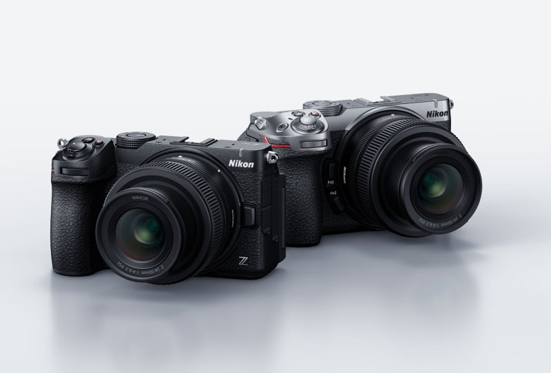 뷰파인더 뺀 니콘 Z5IIC, A7C2보다 무겁다고?