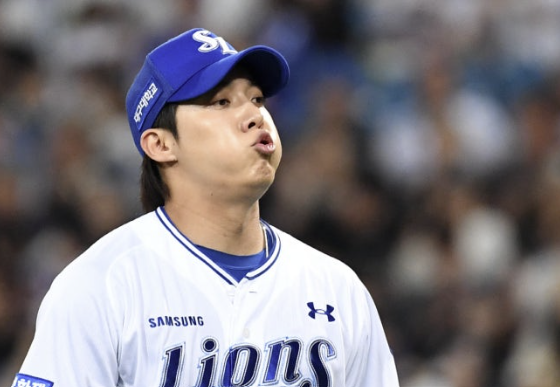 9실점 다음 등판, 112구로 버텼습니다…삼성 원태인을 웃게 한 선배의 한 방