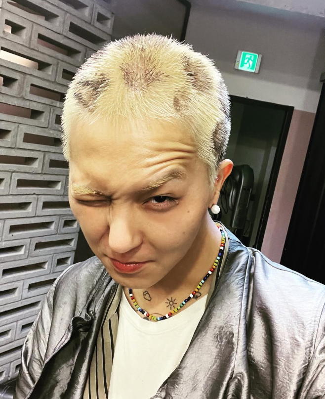 송민호 "102일 무단결근 유죄", 징역 1년 선고받고도 수감은 피했다