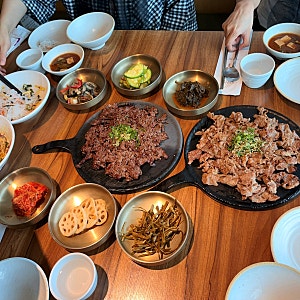 성남 청계산 한정식 맛집 ‘행복한소풍’, 정갈한 반찬과 석쇠불고기 솥밥 솔직 후기