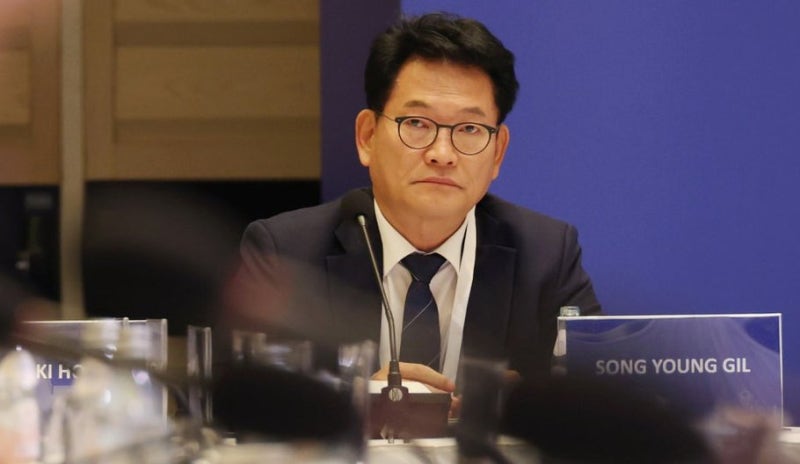 "대통령 모시고 식사 중" 생방송에서 전화 뚝 끊긴 송영길, 알고 보니 그가 먼저 손해 본 이유