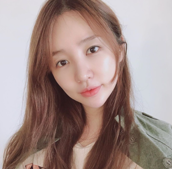 윤은혜, 11살 연하 신승호와 다정한 투샷…41세 믿기 힘든 동안 미모