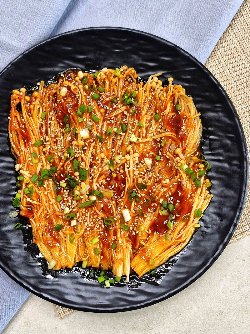 불닭팽이버섯 레시피 맛있게 매운 10분컷 팽이버섯요리