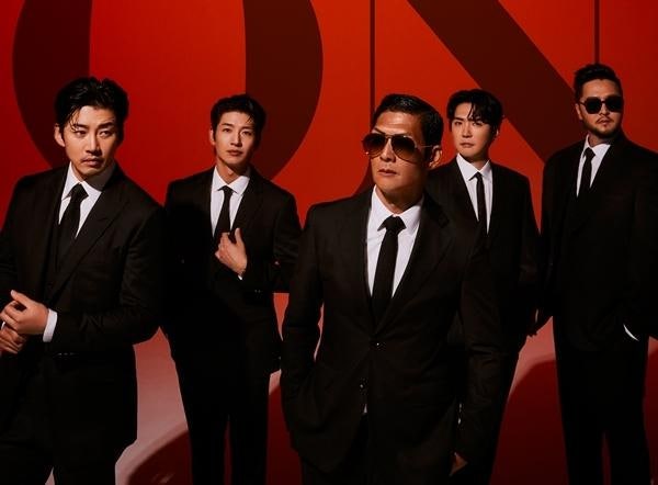 데뷔 27년 국민그룹 god 콘서트 소식 봤더니, 정작 주인공은 솔로 데뷔 20년 손호영이더라