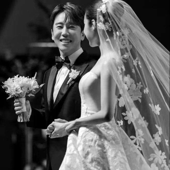 "새로운 세상으로 떠납니다"… 구청 퇴사 소식 알린 남창희♥한강 아이유 윤영경, 6년만 공무....