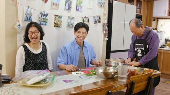 “교장 은퇴하고 지금 이 일을?”… 지승현 어머니, 영문과 아들 기죽인 토익 만점과 반전 직....