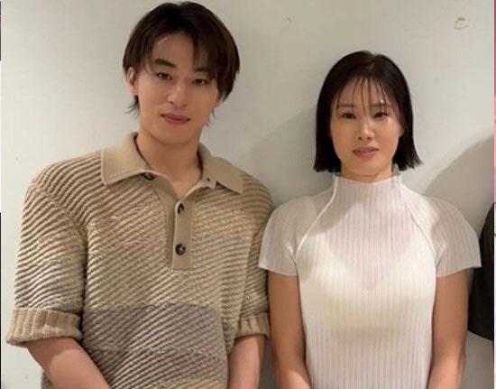 배우 구교환 이옥섭 감독 결혼 4년전 혼인신고 프로필 필모그래피 작품활동 4학년 보경이