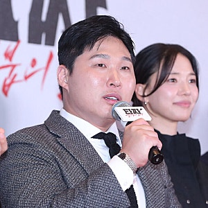 스윙스 프로필 나이 학력 데뷔 리즈 본명 문지훈 쇼미더머니, 타짜4 배우 데뷔 역주행 1위 근....
