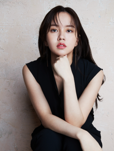 Holding hands and making eye contact with Choo Young-woo... Love Doctor or Love Novice? A complete overview of Kim So-hyun's changed profile