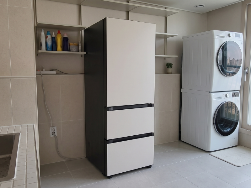 서브용 냉장고로 딱! 삼성 김치냉장고 3도어 키친핏RQ33DB74D201 활용법