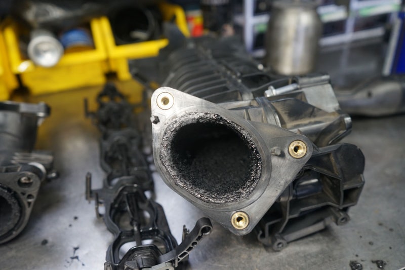 디젤 3종 클리닝 흡기 DPF 인젝터 클리닝 진행하였습니다 BMW F10 520D
