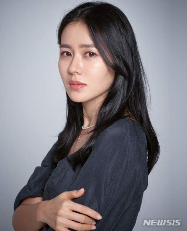 손예진 먹방 식사예절 논란•우르르 몰려가 악플은 왜..