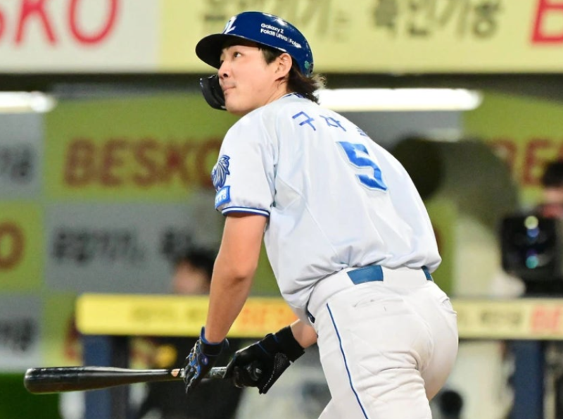 하필 지금 구자욱이 빠졌다…타격 1위 삼성 캡틴, 검사 결과에 가을야구까지 비상