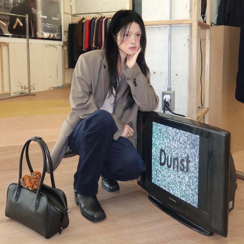 던스트 성수 플래그십 스토어에서 DUNST 26FW 컬렉션 쇼핑! 성수 가볼만한곳 추천해