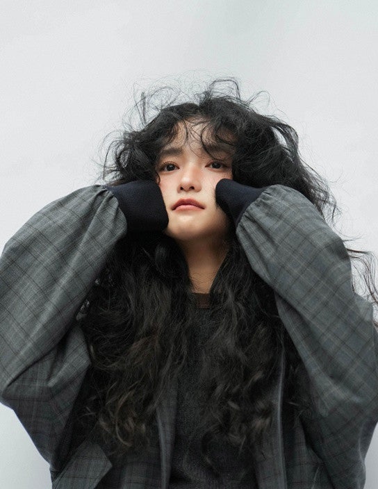 Kim Tae-ri, once synonymous with short cuts, now looks like a different person in every cut after growing her hair out (Celebrity Pictorial Issue)