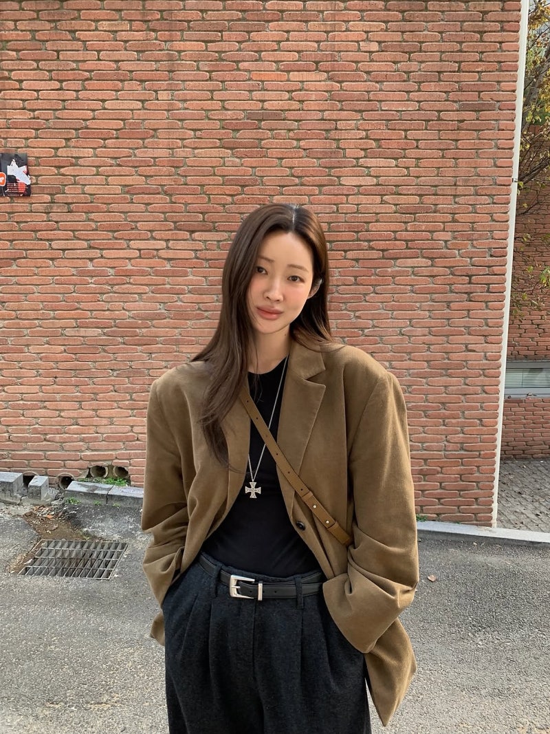 꾸안꾸가 제일 어렵다니까? 옷잘알 셀럽에게 배우는 10월 가을 하객룩