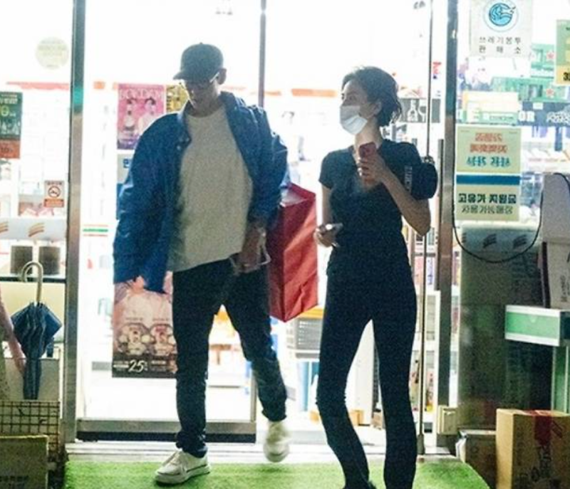 탑♥나나, 뮤비 찍다 만나더니 결국 5개월째 연애했다는데