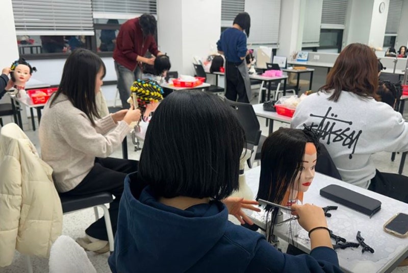 부천헤어미용학원 친구랑 같이 헤어국가자격증 2개월만에 합격한 수업 후기