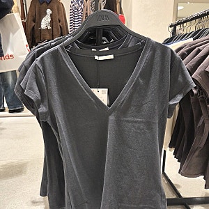 자라 ZARA 브이넥 반팔 면 티셔츠